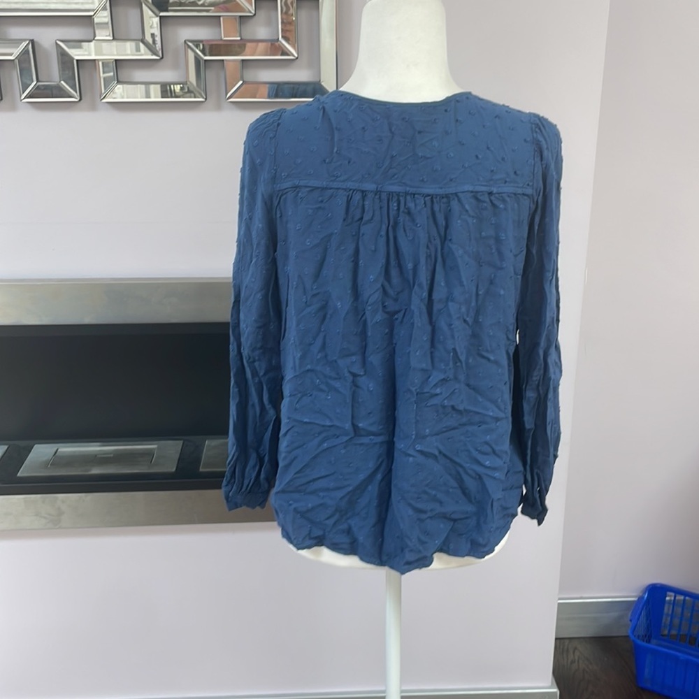 ♡Loft button down - Picture 3 of 4